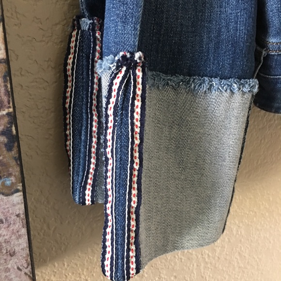 Kut From The Kloth Distressed Cuffed Cropped Jeans - Picture 2 of 8